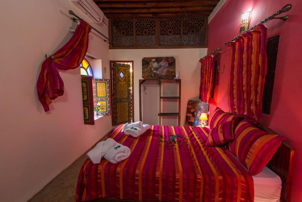 Casa Aya Medina Hotel Фес Екстериор снимка